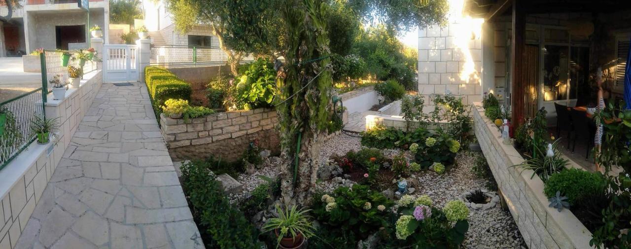 Apartments Ivona Lumbarda Ngoại thất bức ảnh
